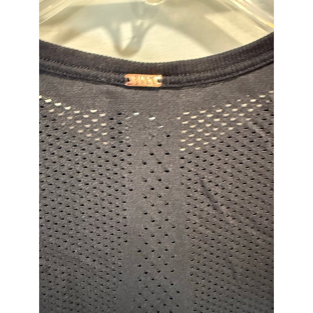 Women's PINK Active by Victoria's Secret Black Mesh Athletic tank size Small - Picture 3 of 6